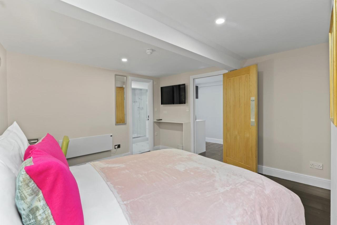 London'S Boutique Studio Exterior foto