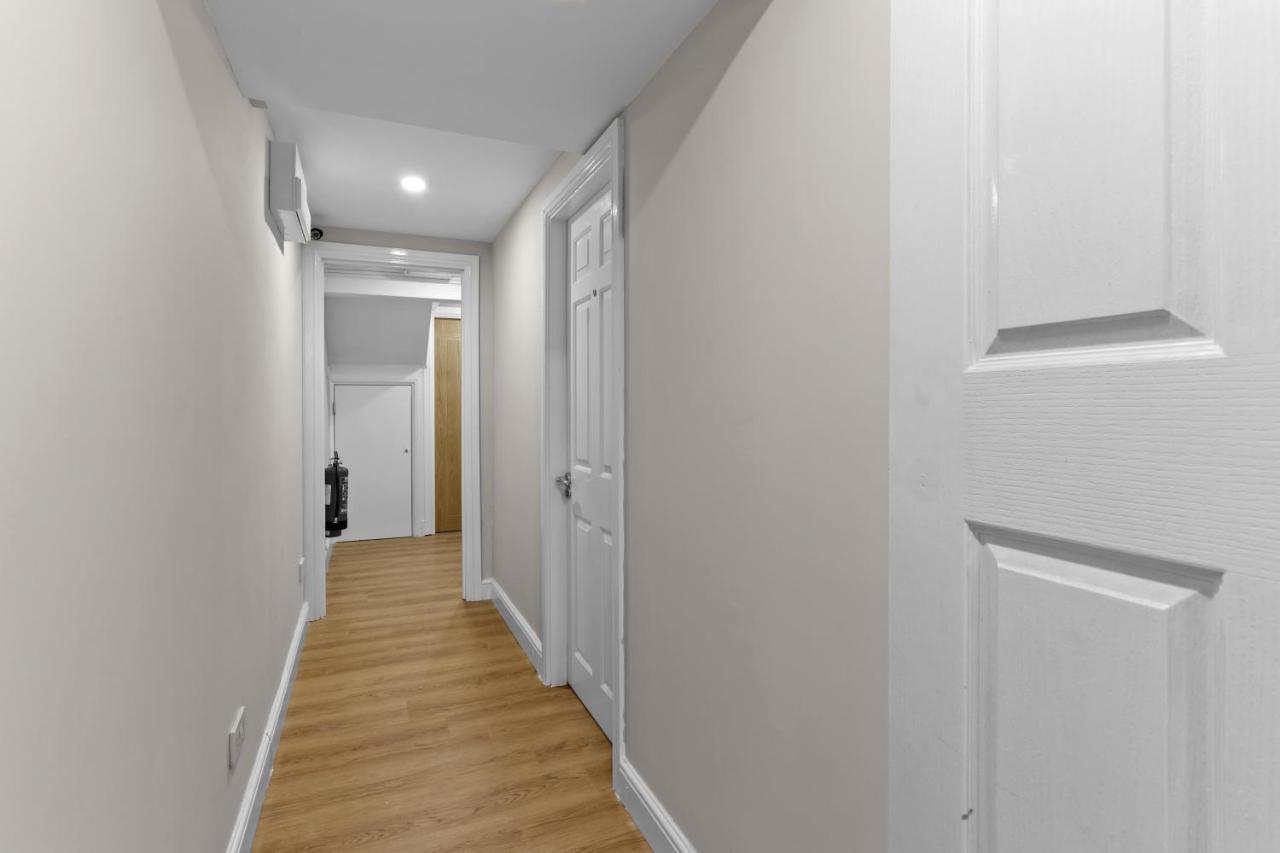 London'S Boutique Studio Exterior foto